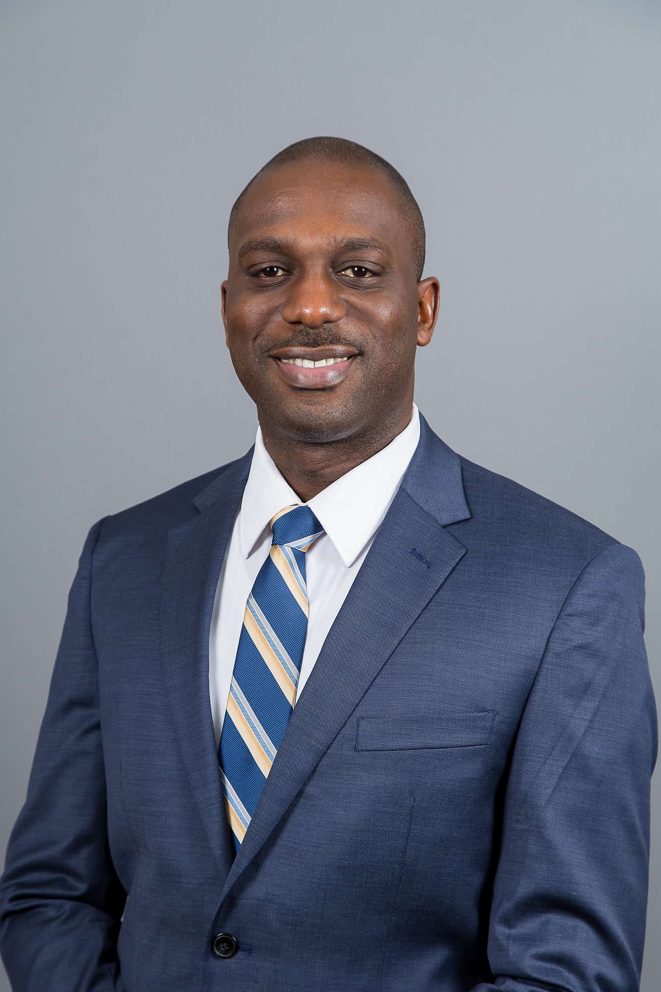 Headshot of councillor Ayo Owodunni