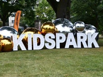 marquee sign that says Kidspark