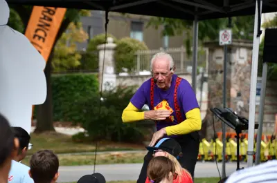 Performer at KidsPark