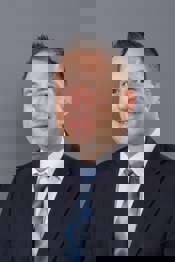 Headshot of Councillor Ioannidis