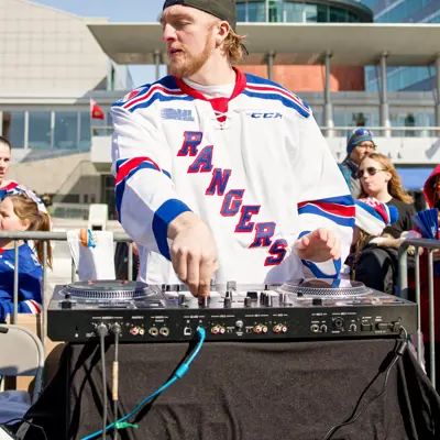 Kitchener Rangers player takes over the DJ booth
